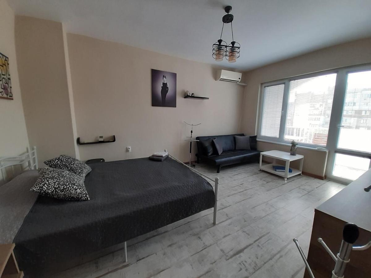 Lefterov'S Guests Suite Varna Ngoại thất bức ảnh